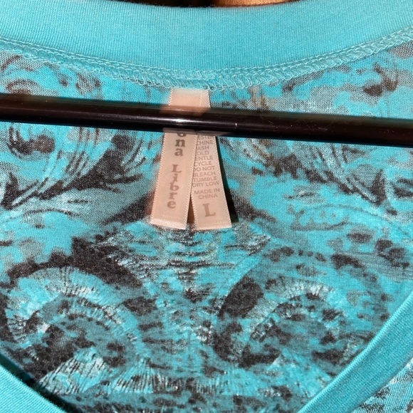 Large tee bling shirt - Picture 4 of 5